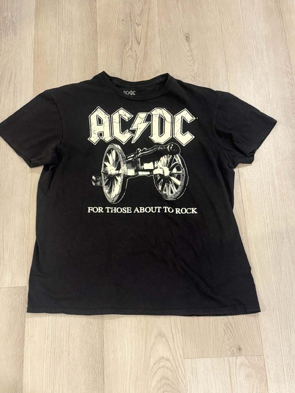 AC/DC For Those About To Rock T-Shirt Size L Black Band Tee